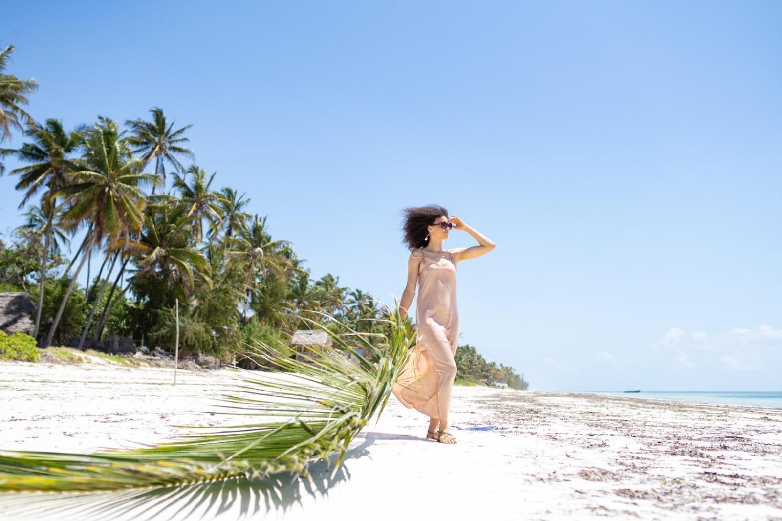 Pili Pili Orient Beach Resort Буэхуу Экстерьер фото